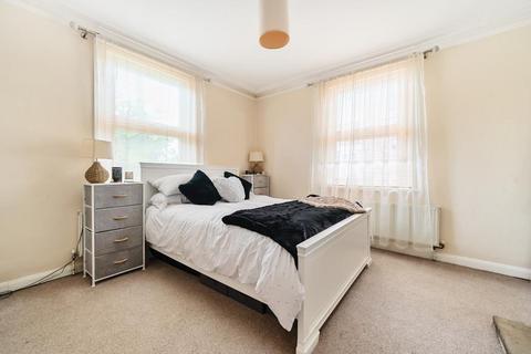 2 bedroom flat for sale, Windsor,  Berkshire,  SL4