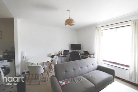 1 bedroom apartment for sale, Verbena Close Canning Town, London