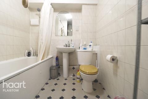 1 bedroom apartment for sale, Verbena Close Canning Town, London