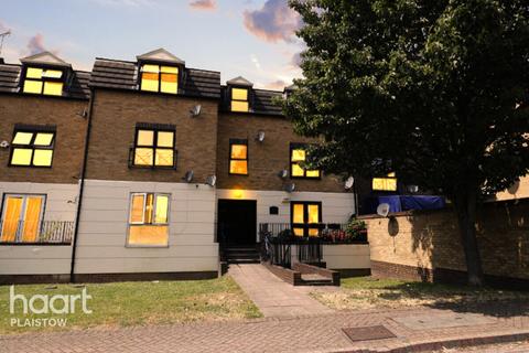 1 bedroom apartment for sale, Verbena Close Canning Town, London