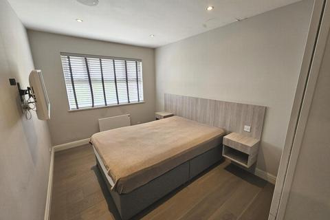 2 bedroom flat to rent, Mardale Court, Page Street, Mill Hill, NW7