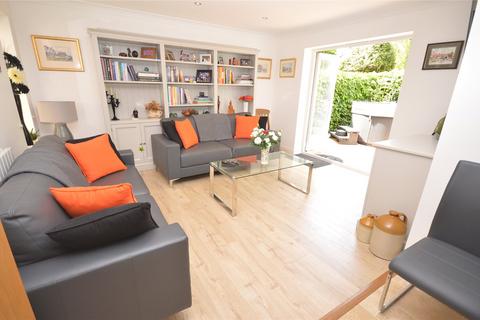 Oakwood House, 24a Broad Lane, Lymington, SO41 3QP