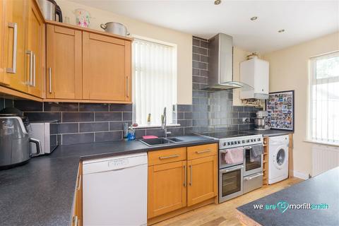 3 bedroom semi-detached house for sale, Homestead Road, Shiregreen, S5 0NB