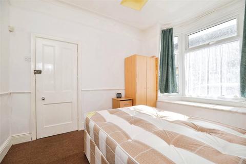 3 bedroom house to rent, Stowe Street, Middlesbrough TS1