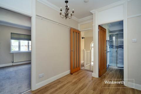 5a Scotsdale Close, Sutton, SM3 8RZ
