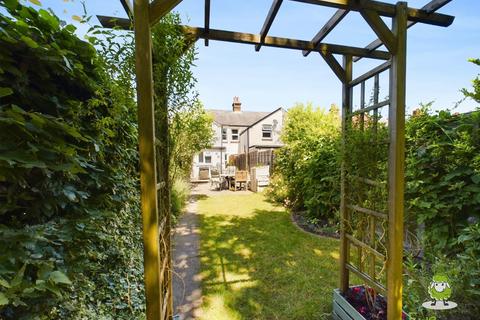 3 bedroom terraced house for sale, Lower Brook Street, Basingstoke, Hampshire, RG21