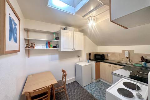 Studio to rent, 70 Fordwych Road, London NW2