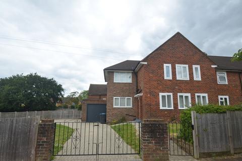 4 bedroom end of terrace house to rent, Almond Way, Bromley, Bromley, BR2