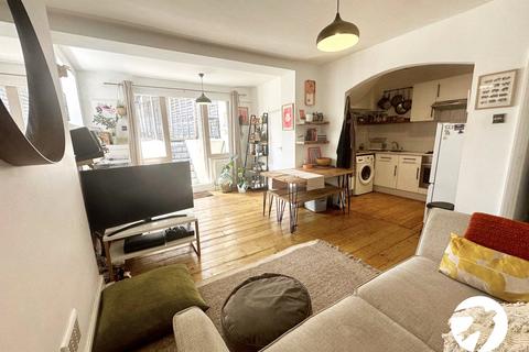 1 bedroom flat for sale, Mount Pleasant Road, London, SE13