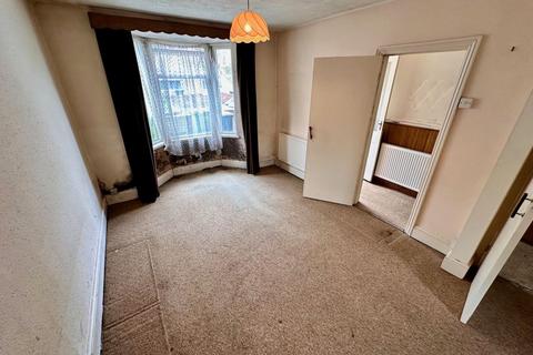 2 bedroom terraced house for sale, 28 Maxwell Street, Swindon, Wiltshire, SN1 5DR