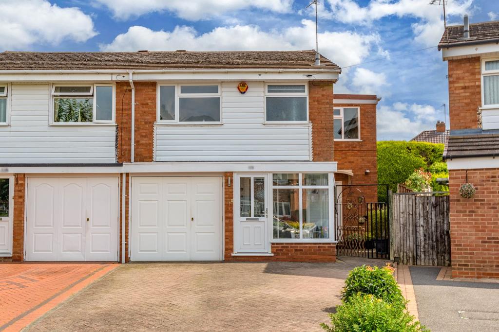 Winchester Gardens, Birmingham, West... 4 bed semidetached house for