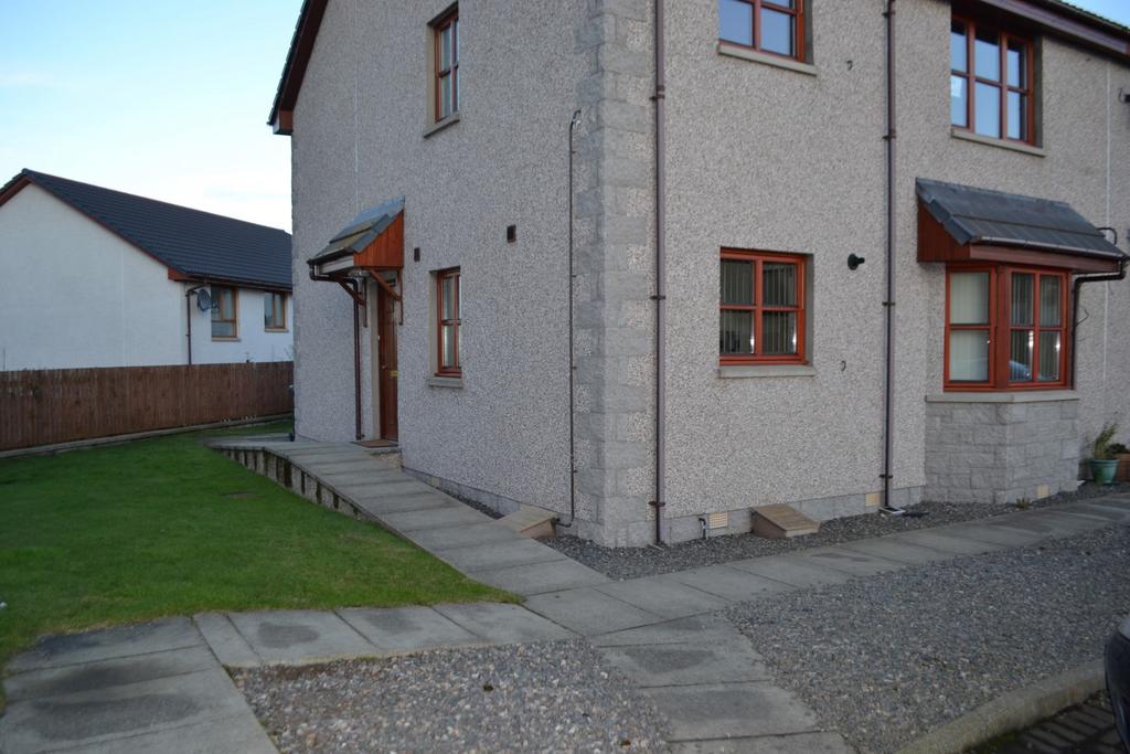 Bain Road, Elgin 2 bed flat £655 pcm (£151 pw)
