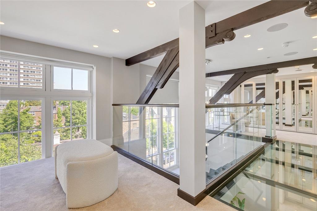 Upper Mezzanine