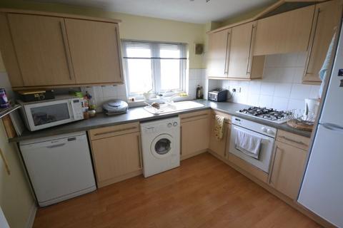 2 bedroom flat to rent, Duff Road, Dalry, Edinburgh, EH11