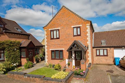 3 bedroom link detached house for sale, Manor Court, Middleton LE16