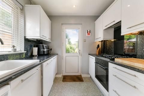 19 Dormans Close, Dormansland, Lingfield, RH7 6RL