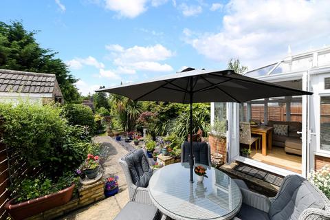 19 Dormans Close, Dormansland, Lingfield, RH7 6RL