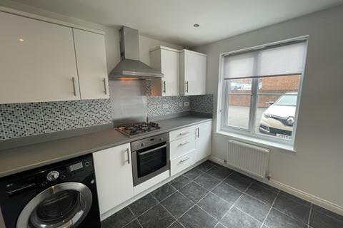 3 bedroom semi-detached house to rent, Ruston Rd, Swansea