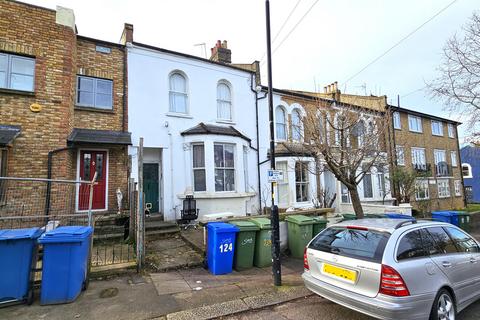 3 bedroom apartment for sale, Crofton Road, Camberwell, SE5