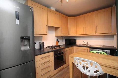 2 bedroom apartment to rent, Flat 8 Forbes House, 370 Romford Road, Forest Gate, London, E7