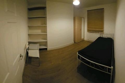 4 bedroom house share to rent, Pickford Road, Bexleyheath, Kent, DA7