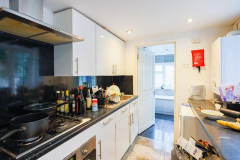 4 bedroom terraced house to rent, Mitford Road, Holloway, London, N19