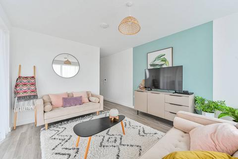 2 bedroom flat for sale, Needell Road, Greenwich Millennium Village, London, SE10