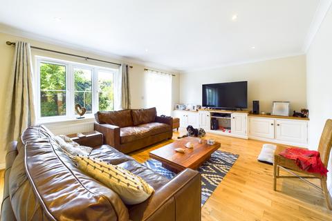 4 bedroom detached house to rent, The Maltings Liphook Road, Whitehill, Bordon, Hampshire, GU35