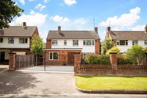 126 Three Bridges Road, Crawley, RH10 1JP