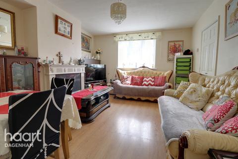 3 bedroom terraced house for sale, Crescent Road, Dagenham