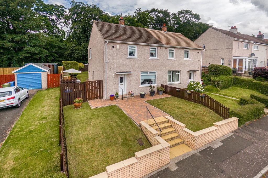 Woodside Avenue, Thornliebank... 2 bed semidetached house for sale £