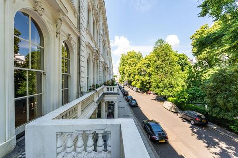 1 bedroom flat to rent, Cornwall Gardens, Kensington, London, SW7