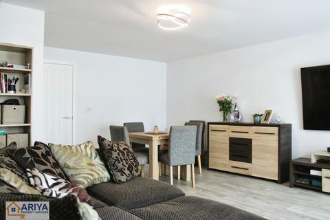 3 bedroom end of terrace house for sale, Windsor Gardens, Croft, Leicester LE9