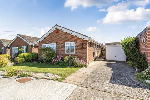 2 bedroom detached bungalow for sale, Robins Close, Selsey, PO20