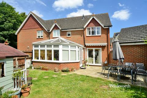 3 bedroom semi-detached house for sale, Sandpiper Road, Cheam, Sutton, SM1