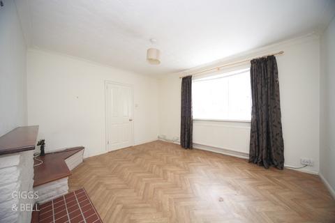 3 bedroom semi-detached house for sale, Woollam Crescent, St. Albans, Hertfordshire, AL3