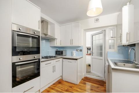 6 bedroom house to rent, Cranes Park, Crescent Surbiton, KT5