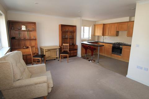 2 bedroom flat for sale, Cranmer Court, Upminster RM14