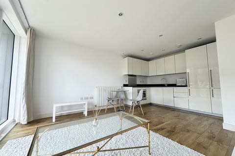 1 bedroom apartment to rent, Campbell Court, Meadowside, Eltham, SE9