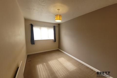 3 bedroom end of terrace house to rent, 1 Hamilton Close, Pennar, Pembroke Dock, Pembrokeshire. SA72 6RW