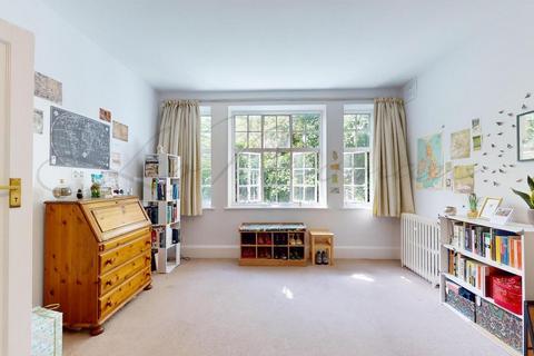 Studio to rent, Howitt Close, Belsize Park, NW3