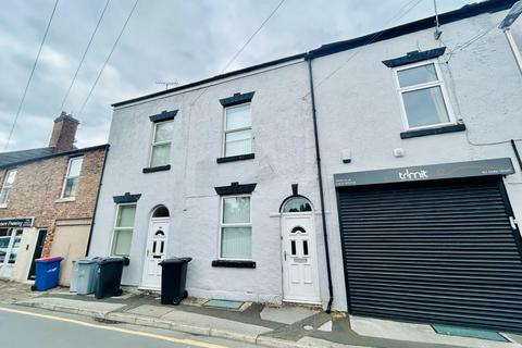 3 bedroom terraced house to rent, Duke Street, Macclesfield, Cheshire, SK11