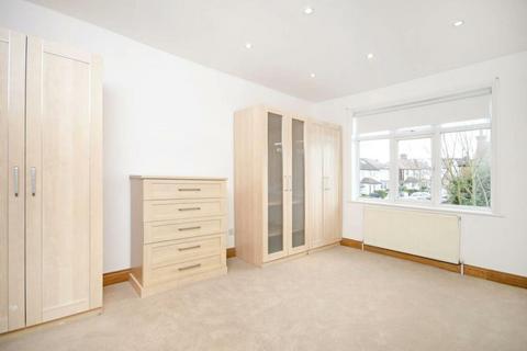 5 bedroom semi-detached house to rent, Temple Gardens, Temple Fortune, London, NW11