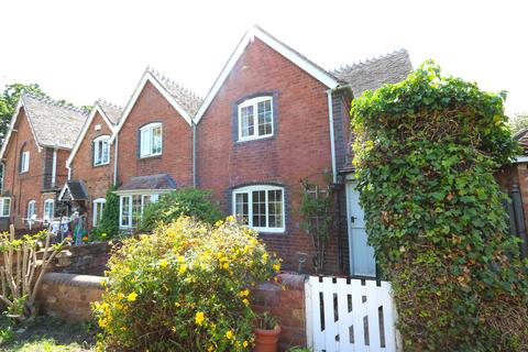 2 bedroom cottage to rent, Hunningham, Leamington Spa, CV33