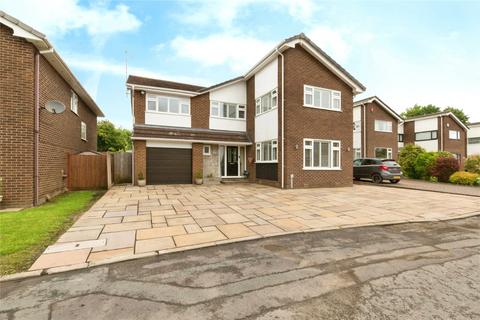 5 bedroom detached house for sale, Arran Close, Woolstanwood, Crewe, Cheshire, CW2