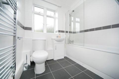 3 bedroom apartment to rent, Southgate Court, Southgate Road, de Beauvoir Town, N1