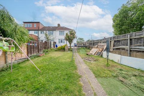 3 bedroom house for sale, Wood Close, London, NW9