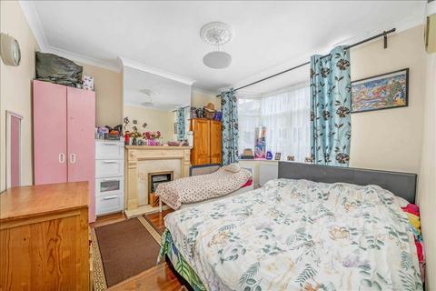 3 bedroom house for sale, Wood Close, London, NW9