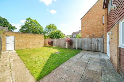 3 bedroom terraced house for sale, Sandhills Way, Calcot, Reading