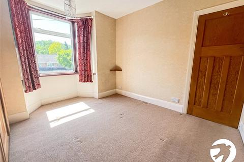 92 Bush Road, Cuxton, Rochester, ME2 1EY